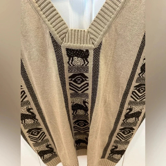 Jen’s Pirate Booty Llama short sleeve open back sweater Large - Picture 5 of 5